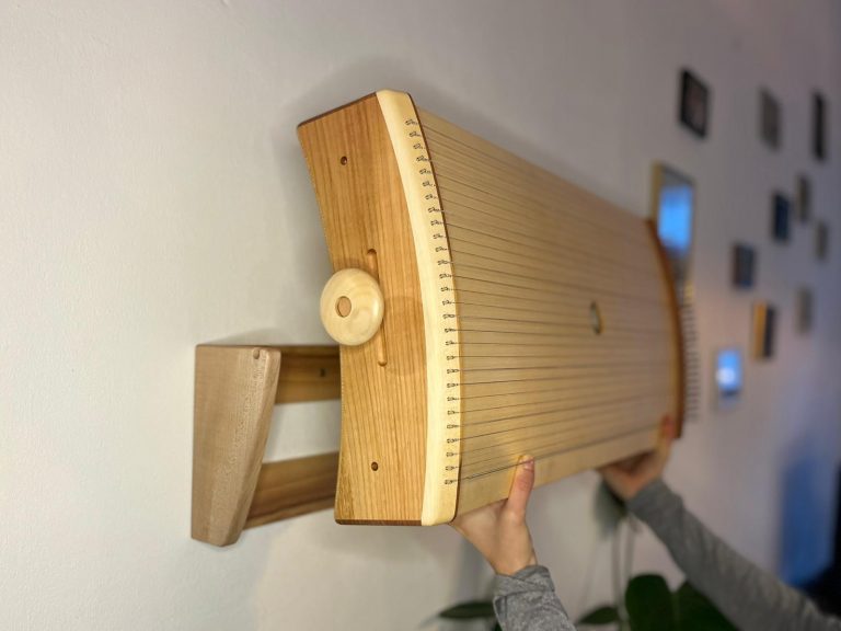 Wandhalterung für Körpertambura