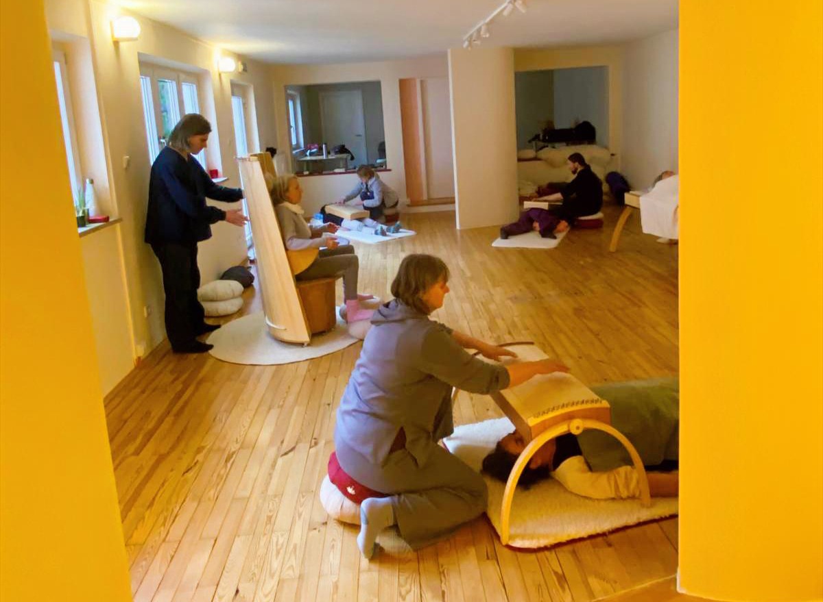 Wandhalterung für Körpertambura